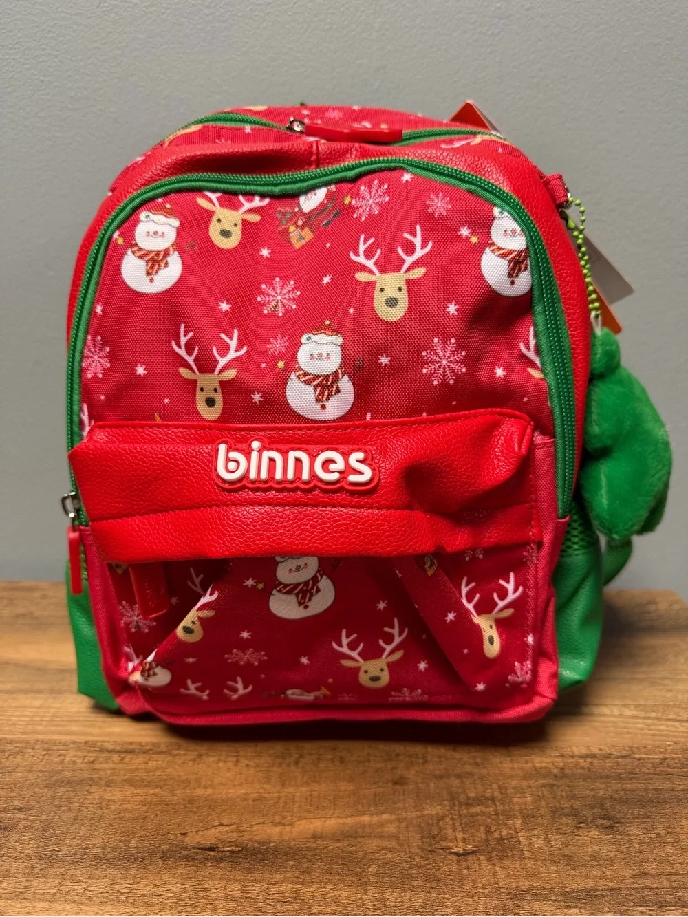 Sun Eight Binnes Kids Christmas Backpack w/Santa & Reindeer Print. NWT. - Picture 2 of 5